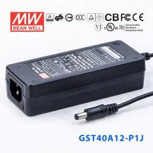 GST40A12-P1J 40W 12V3.34A高效能低空载损耗绿色节能桌上型适配器