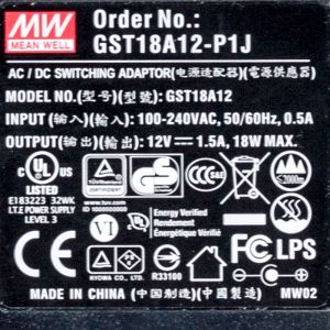 GST18A12-P1J  18W 12V1.5A高效能低空载损耗绿色节能桌上型适配器