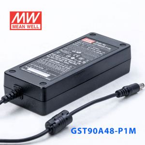 GST90A48-P1M 90W 48V1.87A高效能低空载损耗绿色节能桌上型适配器