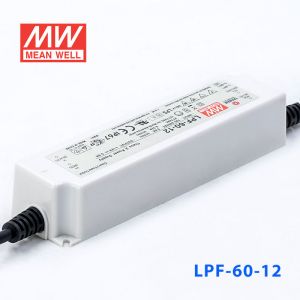 LPF-60-12  60W  12V 5A  恒压+恒流有PFC高效率塑壳IP67防水LED电源