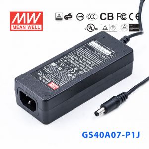 GS40A07-P1J 40W 7.5V5.34A 输出绿色能源明纬电源适配器(三线插口)