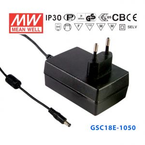 GSC18E-1050 18W 8~17V 1050mA 恒流输出带PFC功能塑壳墙插型LED专用适配器电源