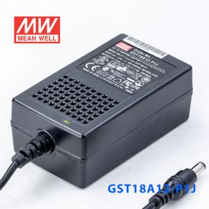 GST18A12-P1J  18W 12V1.5A高效能低空载损耗绿色节能桌上型适配器