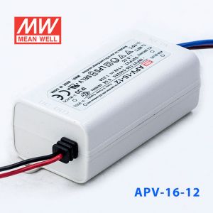 APV-16-12   16W   12V   1.2A明纬牌恒压输出防水塑壳LED照明电源