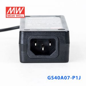 GS40A07-P1J 40W 7.5V5.34A 输出绿色能源明纬电源适配器(三线插口)