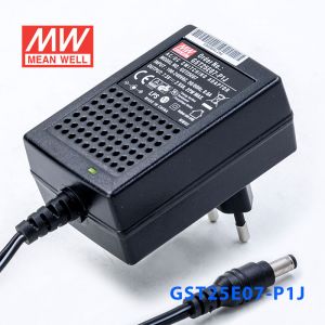 GST25E07-P1J 22W 7.5V2.93A高效能低空载损耗绿色节能欧规适配器
