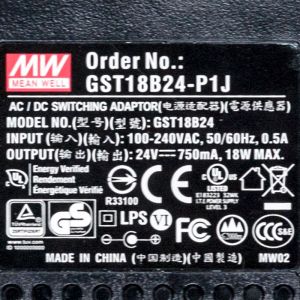 GST18B24-P1J  18W 24V0.75A高效能低空载损耗绿色节能桌上型适配器