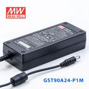 GST90A24-P1M 90W 24V3.75A高效能低空载损耗绿色节能桌上型适配器