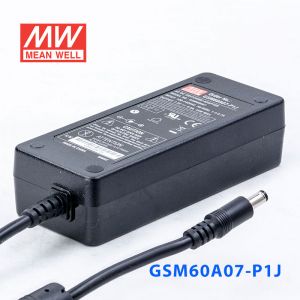 GSM60A07-P1J 60W 7.5V6A明纬高能效医疗型IEC320-C14插口电源适配器