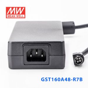 GST160A48-R7B 160W 48V3.34A高效能低空载损耗绿色节能桌上型适配器