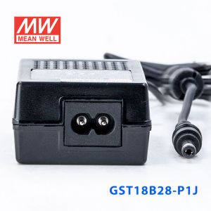 GST18B28-P1J  18W 28V0.64A高效能低空载损耗绿色节能桌上型适配器