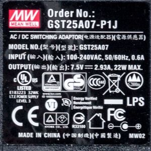 GST25A07-P1J 22W 7V2.93A高效能低空载损耗绿色节能桌上型适配器