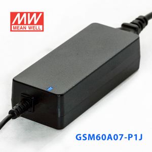 GSM60A07-P1J 60W 7.5V6A明纬高能效医疗型IEC320-C14插口电源适配器