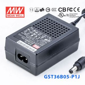 GST36B05-P1J 21.5W 5V4A高效能低空载损耗绿色节能桌上型适配器