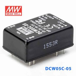 DCW05C-05  5W  36~72V  输入 ±5V  稳压双路输出明纬DC-DC转换模块电源