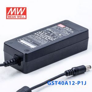 GST40A12-P1J 40W 12V3.34A高效能低空载损耗绿色节能桌上型适配器