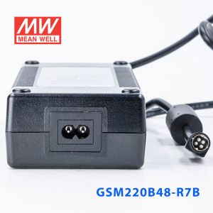 GSM220B48-R7B 220W 48V4.60A输出明纬高能效医疗型外置桌面型电源适配器