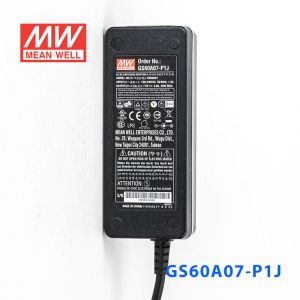 GS60A07-P1J 60W 7.5V6A 输出绿色能源明纬电源适配器(三线插口)