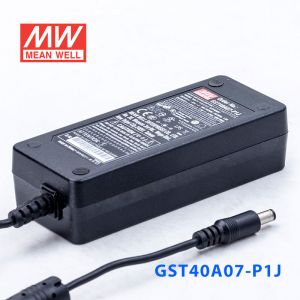 GST40A07-P1J 40W 7.5V5.34A高效能低空载损耗绿色节能桌上型适配器