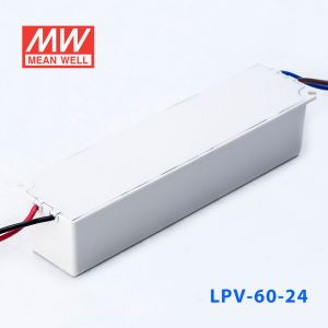 LPV-60-24   60W   24V   2.5A明纬牌恒压输出IP67防水塑壳LED照明电源